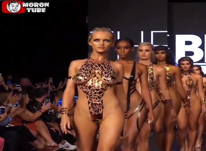 Video :Why not use adhesive tapes instead of clothing